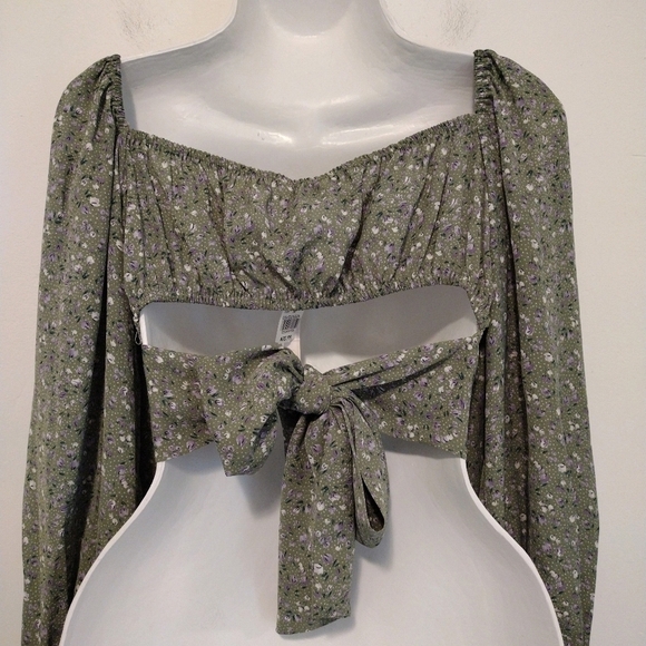 Blush BJ - Floral Sweetheart Back Ties Crop Top - Picture 8 of 15